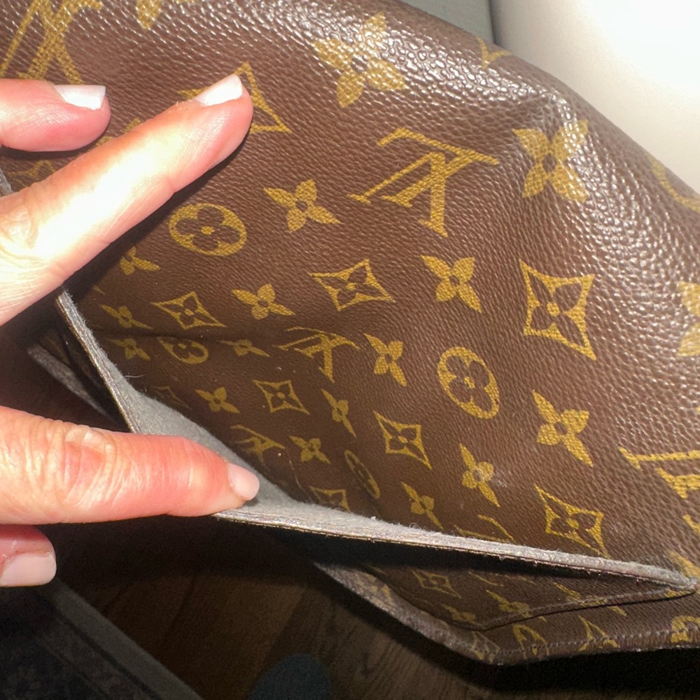 Louis Vuitton Brown Monogram Fringe Crossbody Bag with Turquoise Accent - Picture 6 of 9
